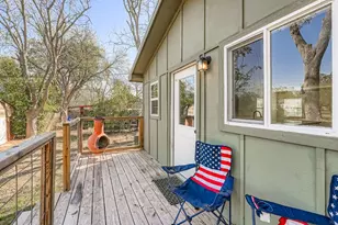 112 Tenorio St, Kyle, TX 78640 - Photo 10