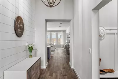 8201 Yokohama Terrace, Austin, TX 78744 - Photo 10