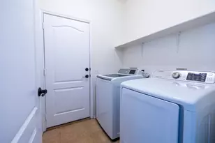 8720 Sturmer St, Austin, TX 78747 - Photo 14