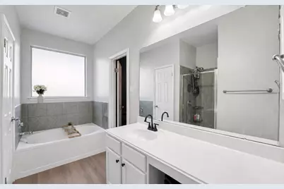 504 Chaparral Drive, Leander, TX 78641 - Photo 16