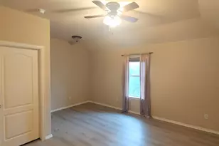 1601 Lions Den, Leander, TX 78641 - Photo 20