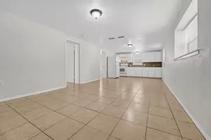 1308 S Pine St, Georgetown, TX 78626 - Photo 6