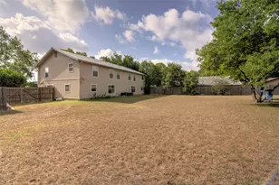 1308 S Pine St, Georgetown, TX 78626 - Photo 24
