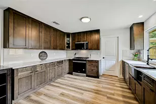 3802 Hawkshead Dr, Austin, TX 78727 - Photo 16
