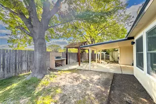 157 Meadowlark Cir, Georgetown, TX 78626 - Photo 18