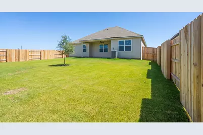 401 W Luna Blue Lane, Jarrell, TX 76537 - Photo 8