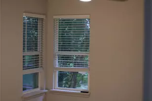 1413 Broadmoor Dr, Austin, TX 78723 - Photo 10