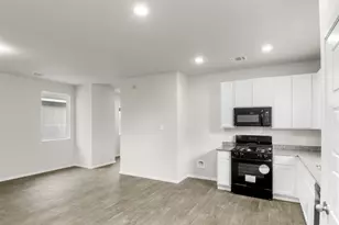 3043 Winding Creek Rd, Kyle, TX 78640 - Photo 20