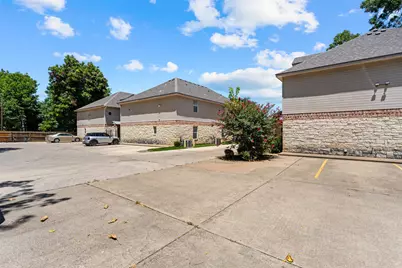 2101 S 7th Street, Waco, TX 76706 - Photo 8