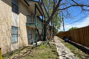 1624 Aquarena Springs Dr, San Marcos, TX 78666 - Photo 2