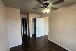 1624 Aquarena Springs Dr, San Marcos, TX 78666 - Photo 16