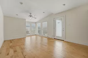 909 Reinli St, Austin, TX 78751 - Photo 6