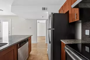 909 Reinli St, Austin, TX 78751 - Photo 14
