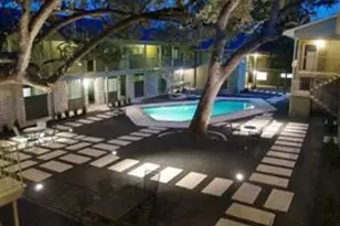 2303 East Side Dr, Austin, TX 78704 - Photo 34