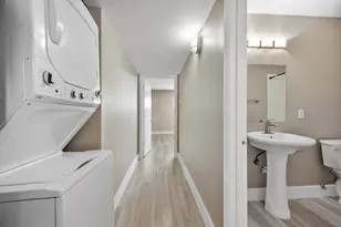 2303 East Side Dr, Austin, TX 78704 - Photo 18