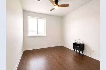 402 Crater Lake Drive, Pflugerville, TX 78660 - Photo 16