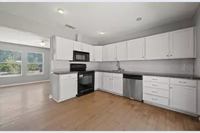 1304 Lily Terrace, Austin, TX 78741 - Photo 4