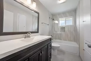 1100 Red Cliff Dr, Austin, TX 78758 - Photo 28