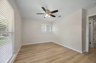 1100 Red Cliff Dr, Austin, TX 78758 - Photo 30