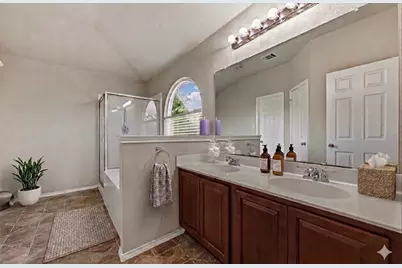 164 Regent Cove, Kyle, TX 78640 - Photo 4