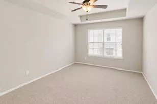 9201 Brodie Ln, Austin, TX 78748 - Photo 16