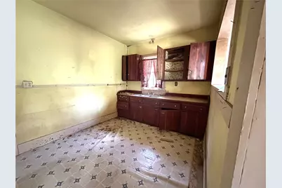 119 Pine Street, Luling, TX 78648 - Photo 4
