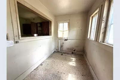 119 Pine Street, Luling, TX 78648 - Photo 8