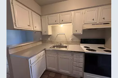 4303 Duval Street #204, Austin, TX 78751 - Photo 6