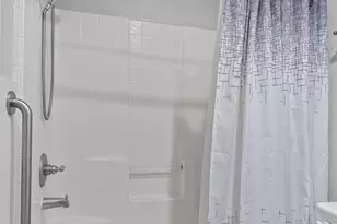 1202 E Ave F, Lampasas, TX 76550 - Photo 22