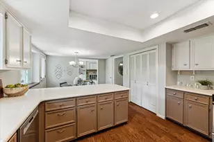 7604 Chimney Corners, Austin, TX 78731 - Photo 12