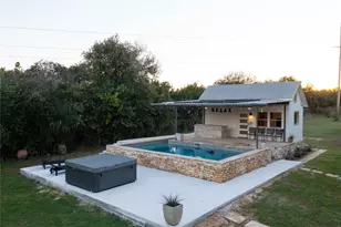 609 S Creekwood Dr, Driftwood, TX 78619 - Photo 6