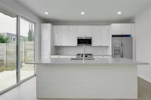 313 Blackson Ave, Austin, TX 78752 - Photo 4