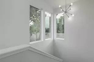 313 Blackson Ave, Austin, TX 78752 - Photo 8
