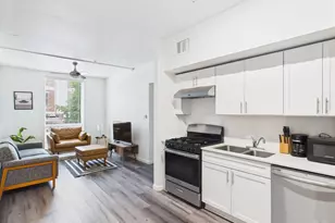 911 W 22nd St, Austin, TX 78705 - Photo 1