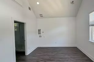 6406 Felix Ave, Austin, TX 78741 - Photo 12