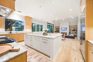 2900 Townes Ln, Austin, TX 78703 - Photo 8