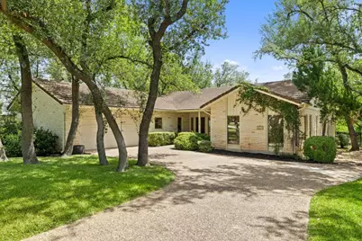 110 Blue Jay Drive, Lakeway, TX 78734 - Photo 1