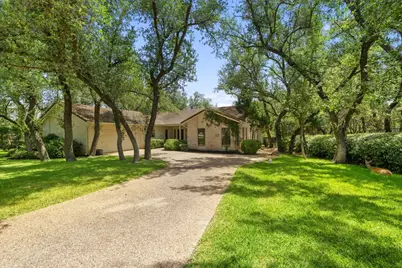 110 Blue Jay Drive, Lakeway, TX 78734 - Photo 4