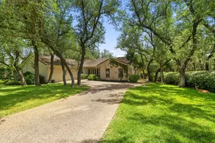 110 Blue Jay Dr, Lakeway, TX 78734 - Photo 4