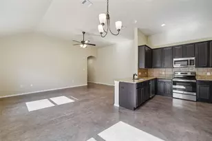 402 Jack Rabbit Ln, Buda, TX 78610 - Photo 10