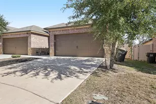 402 Jack Rabbit Ln, Buda, TX 78610 - Photo 4