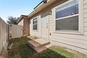 402 Jack Rabbit Ln, Buda, TX 78610 - Photo 30