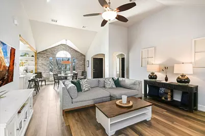 18516 Champions Circle, Point Venture, TX 78645 - Photo 16