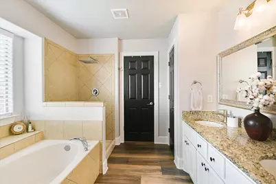 18516 Champions Circle, Point Venture, TX 78645 - Photo 8