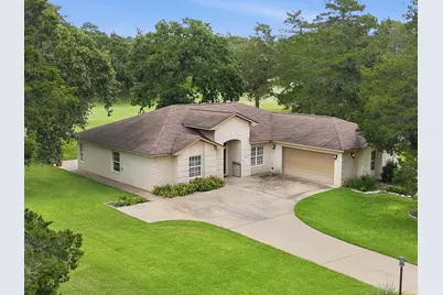 410 Pinehurst Drive, New Ulm, TX 78950 - Photo 4