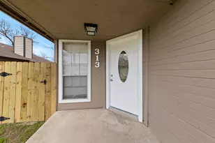 313 Greenlawn Blvd, Round Rock, TX 78664 - Photo 2