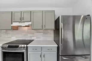 8409 Nairn Dr, Austin, TX 78749 - Photo 10