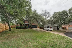 8409 Nairn Dr, Austin, TX 78749 - Photo 2