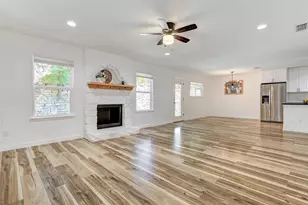 12208 Forsythe Dr, Austin, TX 78759 - Photo 10