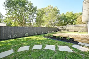 409 Thistlewood Dr, Austin, TX 78745 - Photo 32